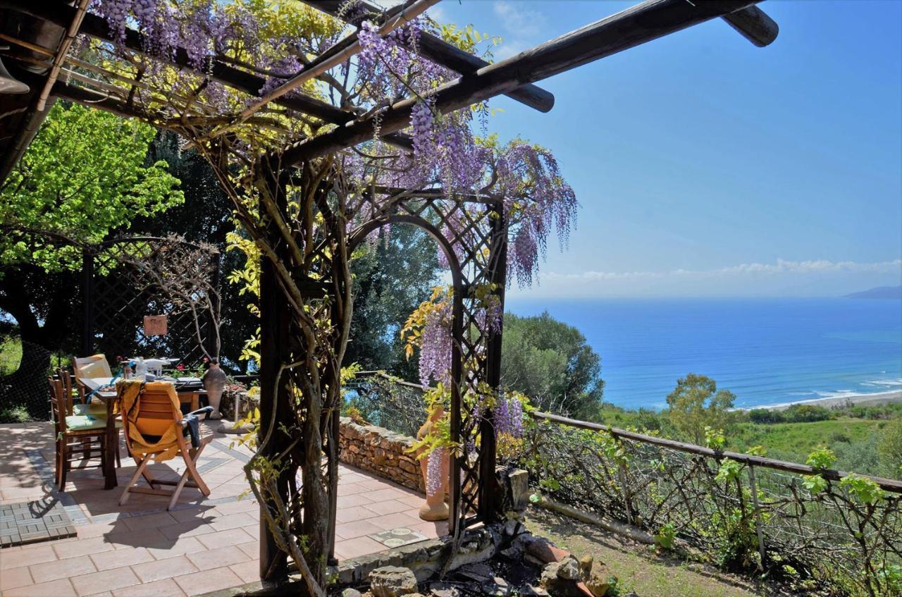 Terrazza Degli Angeli Villa Асчеа Екстериор снимка