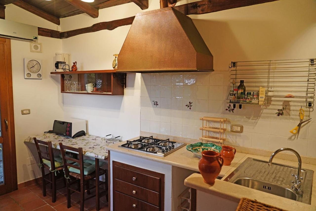 Terrazza Degli Angeli Villa Асчеа Екстериор снимка
