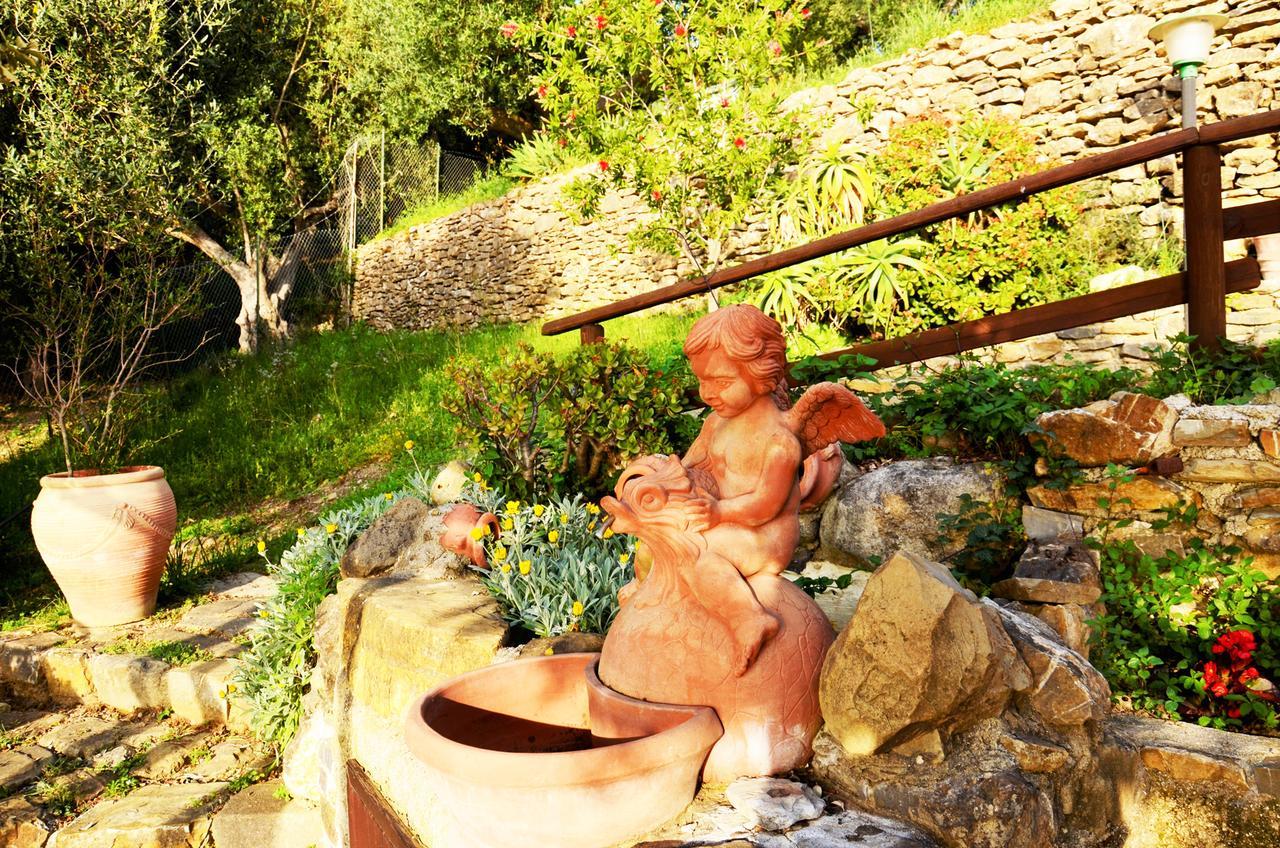 Terrazza Degli Angeli Villa Асчеа Екстериор снимка